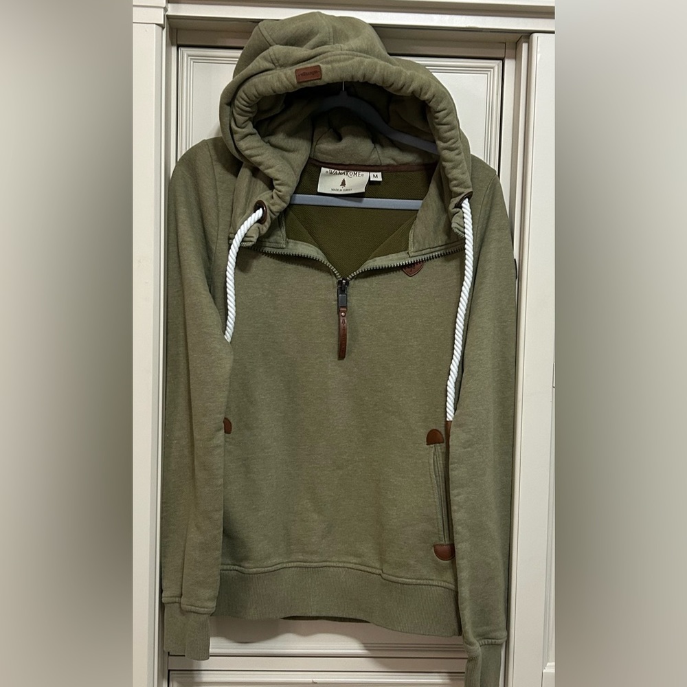 Wanakoke olive hoodie